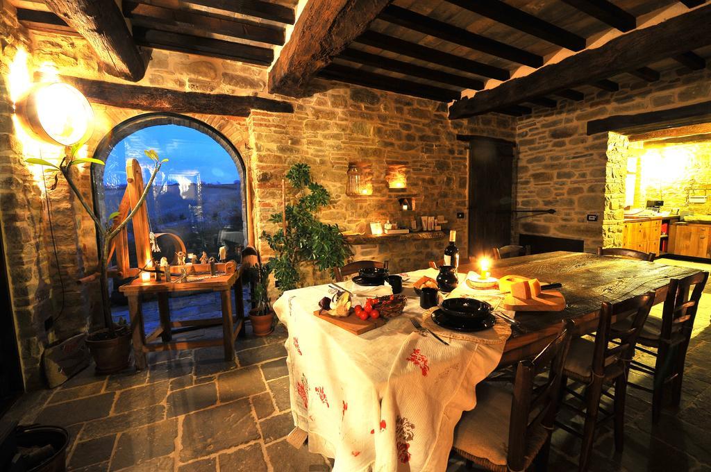 Hostal Il Capuccio San Lorenzo in Campo Exterior foto